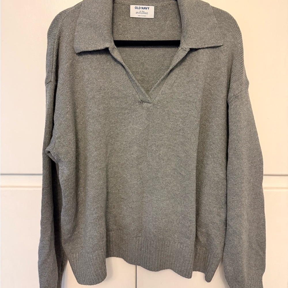 Old Navy Gray Knit Sweater